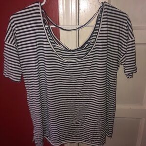 𝅺Old Navy Striped T-Shirt